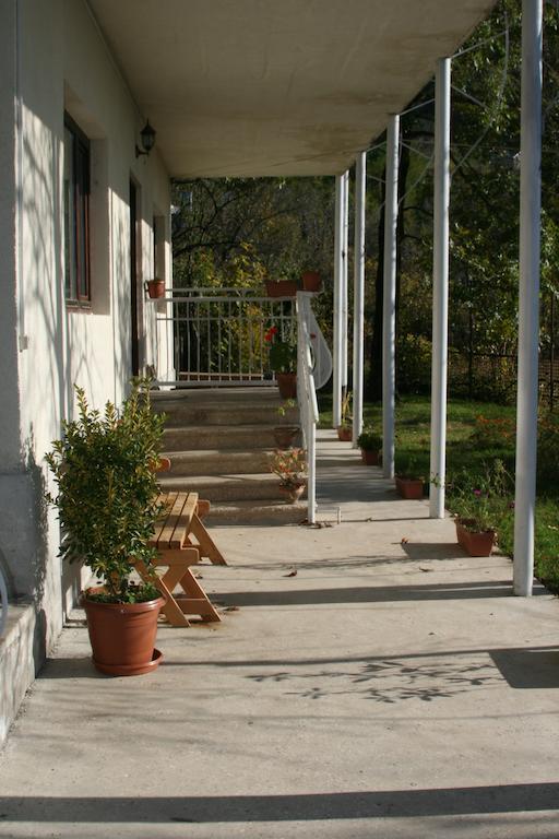 Villa Gelati Kutaisi Exterior photo